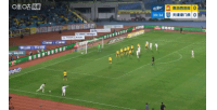 黄嘉辉前点无人盯防头球破门，津门虎客场1-0领先西海岸
